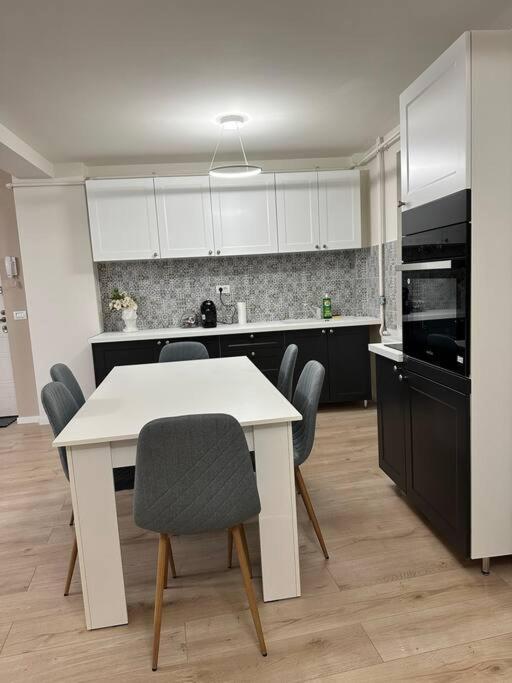 Ultracentral Luxury Apartament Timisoara Exterior foto