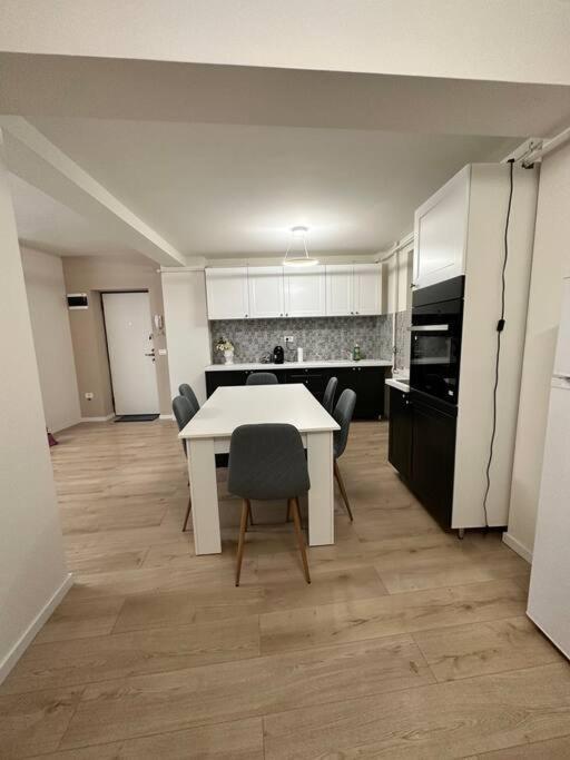 Ultracentral Luxury Apartament Timisoara Exterior foto